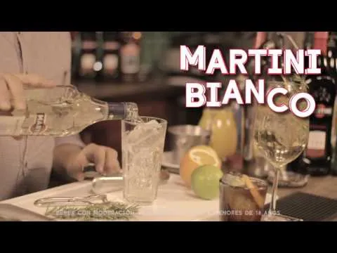 Como se sirve el martini blanco