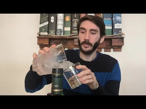 Porque el whisky se toma con hielo